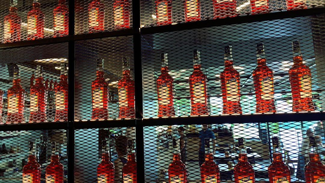 红酒品牌加盟店真实回报调查：成都市场样本分析与风险启示